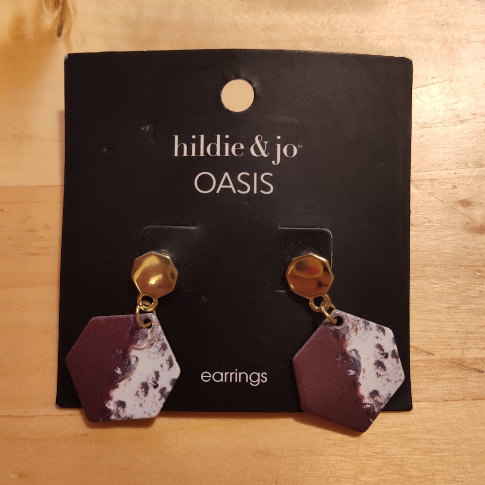 💚 Hildie & Jo Hexagon Earrings